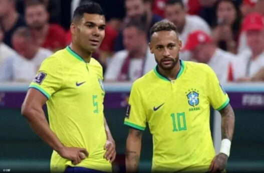 Casemiro afirma que Ancelotti é o melhor técnico para lidar com Neymar na Seleção Brasileira