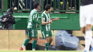 Chapecoense vence e elimina o Botafogo da Copa do Brasil