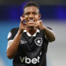Danilo, do Botafogo, prioriza Palmeiras no Brasil, mas destino deve ser a Europa
