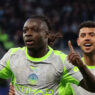 Em jogo de golaços, Everton empata com o City, e Arsenal agradece na briga pelo título