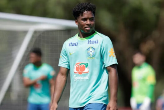 Endrick evita coro por Neymar na Copa e destaca: “A decisão passa por Ancelotti”