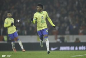 Estêvão está fora da pré-lista do Brasil e não vai à Copa do Mundo