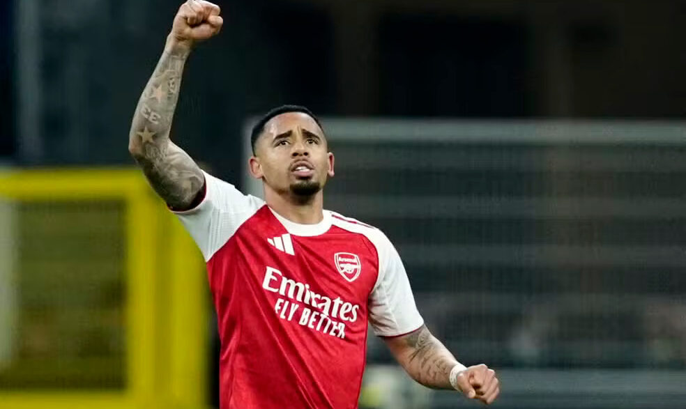 Rei da quebra de tabus, Gabriel Jesus tenta emplacar títulos no Arsenal