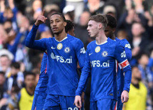 João Pedro, do Chelsea, é comparado com Ibrahimovic: "Agressivo de forma positiva"