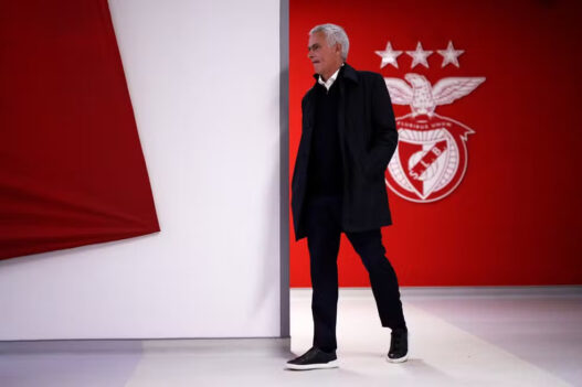 Mourinho despista sobre acerto com o Real Madrid
