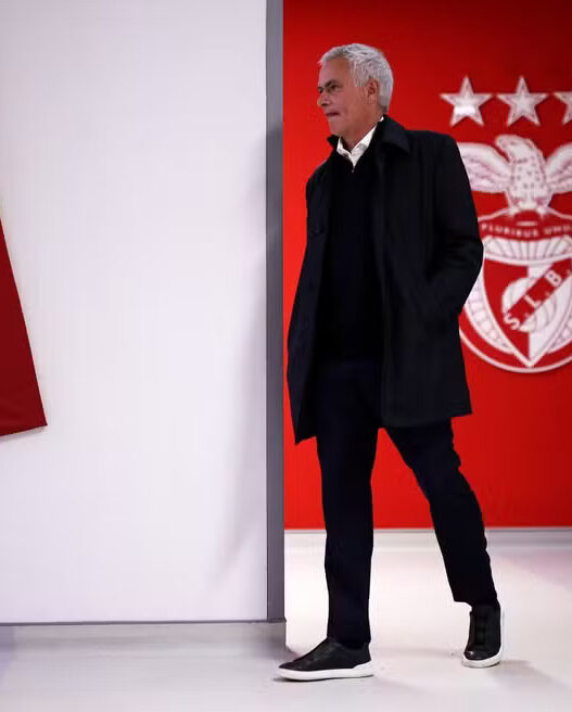 Mourinho despista sobre acerto com o Real Madrid