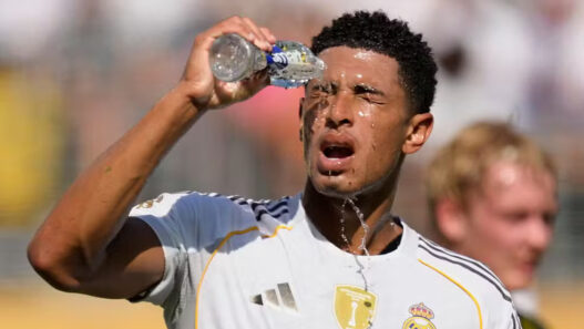 Cientistas revelam riscos à saúde por onda de calor e pedem à Fifa atenção nas pausas da Copa