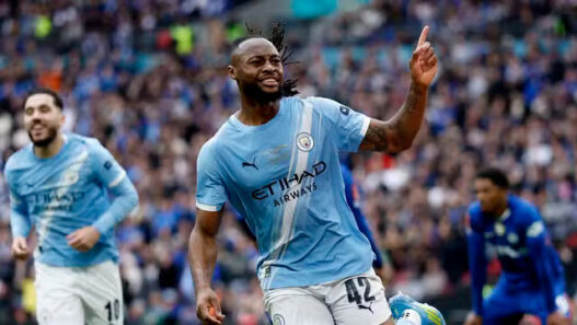 Com golaço de letra, City bate o Chelsea e conquista a Copa da Inglaterra