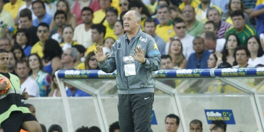 Felipão revela tensão na convocação do penta e bastidores da decisão de não levar Romário para a Copa do Mundo