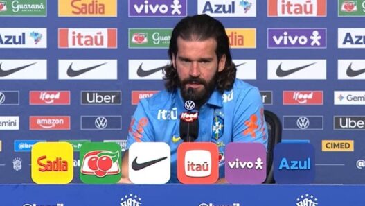 Alisson cobra sistema defensivo do Brasil e afirma que hora de errar já passou