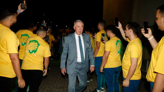 Ancelotti mantém confiança no título do Brasil e analisa adversário da estreia