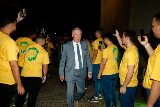 Ancelotti mantém confiança no título do Brasil e analisa adversário da estreia