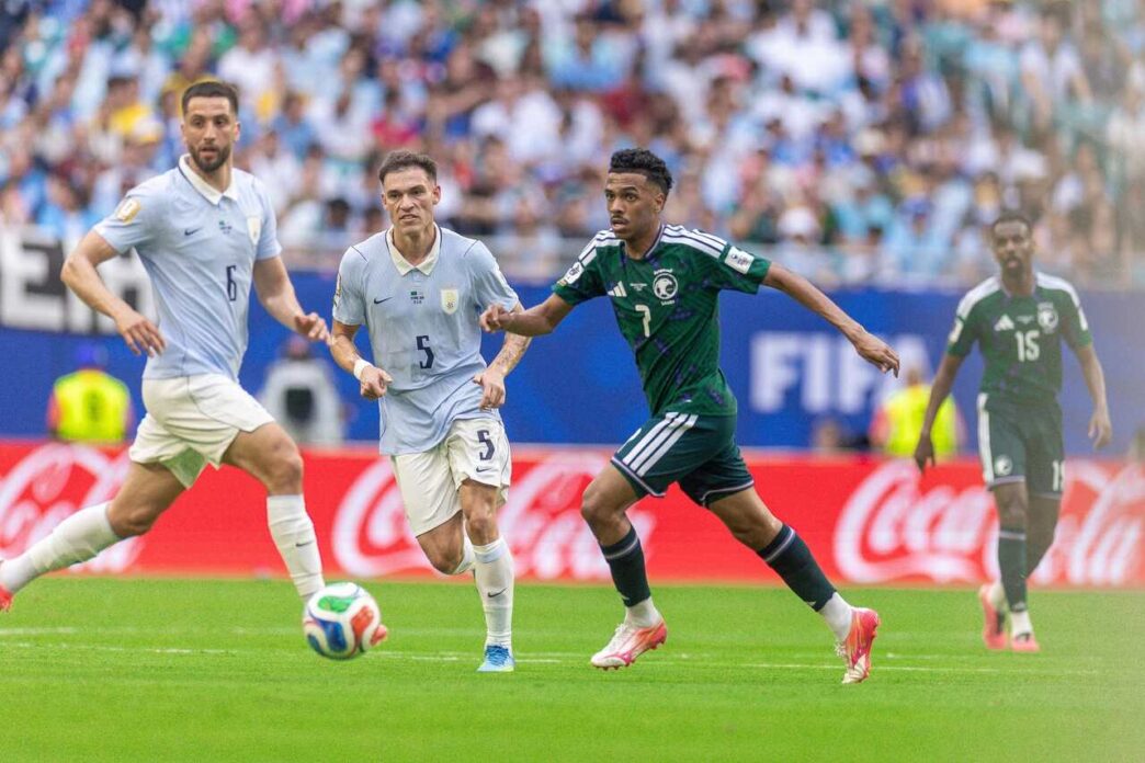 Uruguai busca empate com a Arábia e embola Grupo G da Copa do Mundo