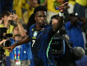 Vini Jr e Matheus Cunha brilham, Brasil vence o Haiti e lidera o Grupo C