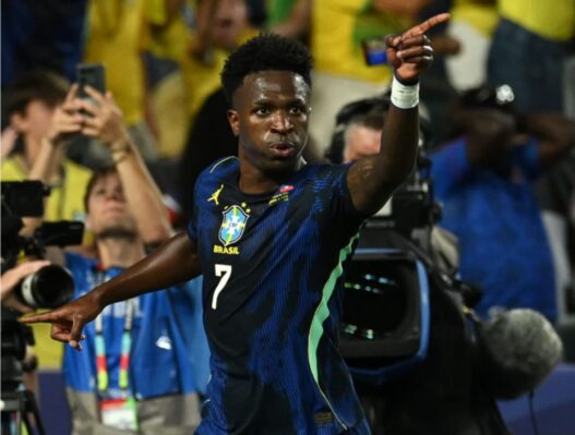 Vini Jr e Matheus Cunha brilham, Brasil vence o Haiti e lidera o Grupo C