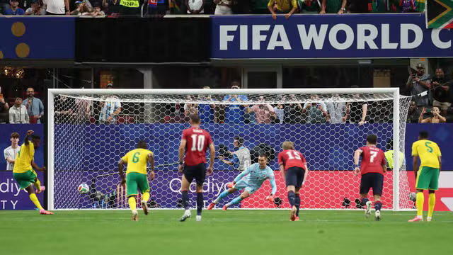 África do Sul e Tcheca empatam em jogo movimento e seguem sem vencer na Copa