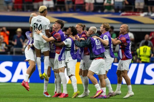 Haaland decide, Noruega bate a Costa do Marfim e será adversário do Brasil nas quartas de final