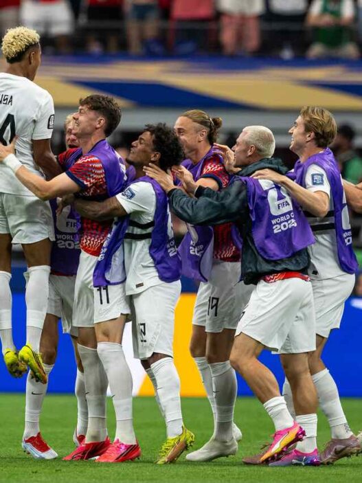 Haaland decide, Noruega bate a Costa do Marfim e será adversário do Brasil nas quartas de final