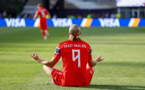 Haaland decide, Noruega goleia o Iraque e estreia com pé direito na Copa do Mundo