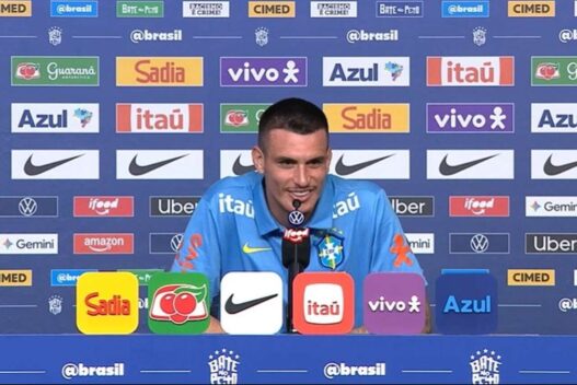 Ibañez despista sobre qual posição vai atuar pelo Brasil na Copa do Mundo