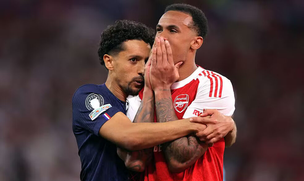 Marquinhos detalha abraço em Gabriel após companheiro perder pênalti: "Imagem que tenho da Copa de 2022"