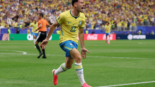 Martinelli brilha, Brasil vira jogo sensacional contra o Japão e está nas oitavas de final
