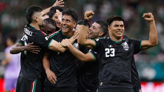 México bate a Coreia do Sul e garante vaga na próxima fase da Copa