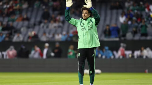 Ochoa puxa a lista de convocados do México para a Copa