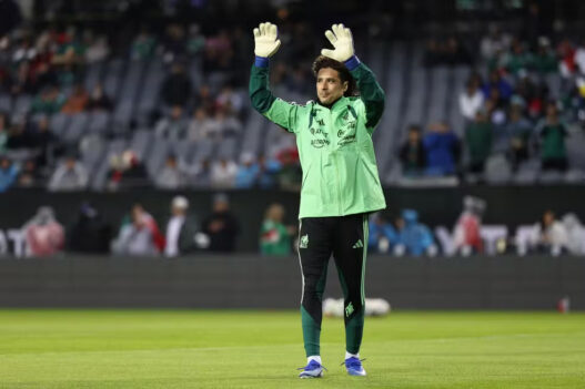 Ochoa puxa a lista de convocados do México para a Copa