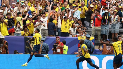 Plata decide, Equador bate a Alemanha e avança na Copa do Mundo