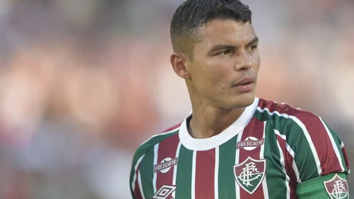 Fluminense anuncia o retorno de Thiago Silva