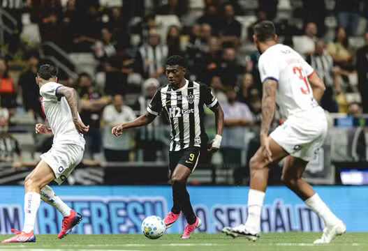 Atlético MG e Bahia empatam em grande jogo na Arena MRV