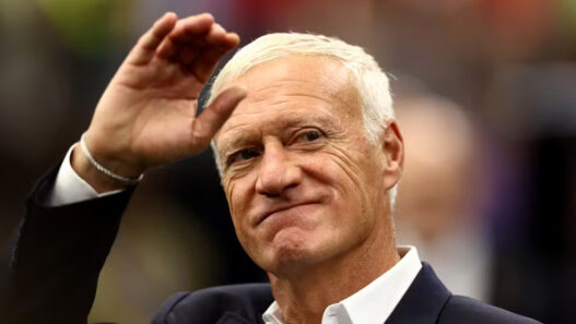 Deschamps se despede da França; veja sua trajetória
