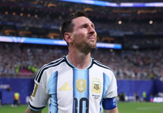 Messi é enaltecido por Ibra e Henry após brilhar novamente pela Argentina