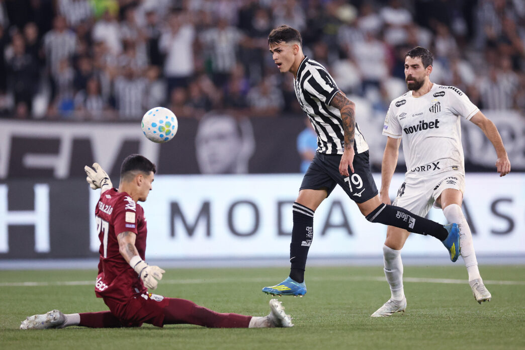 Base resolve e Botafogo bate o Santos em casa pelo Brasileirão