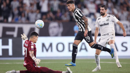 Base resolve e Botafogo bate o Santos em casa pelo Brasileirão