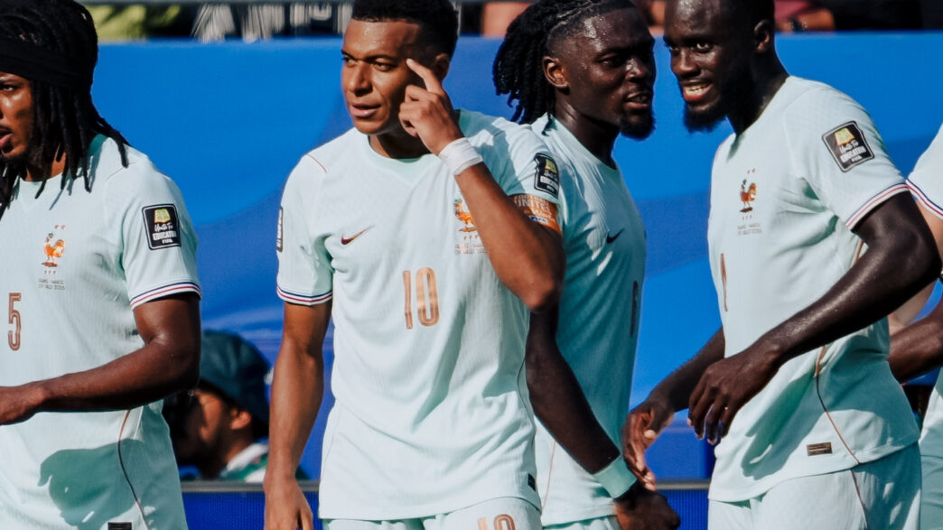 Mbappé decide, França bate Marrocos novamente e aguarda adversário na semifinal