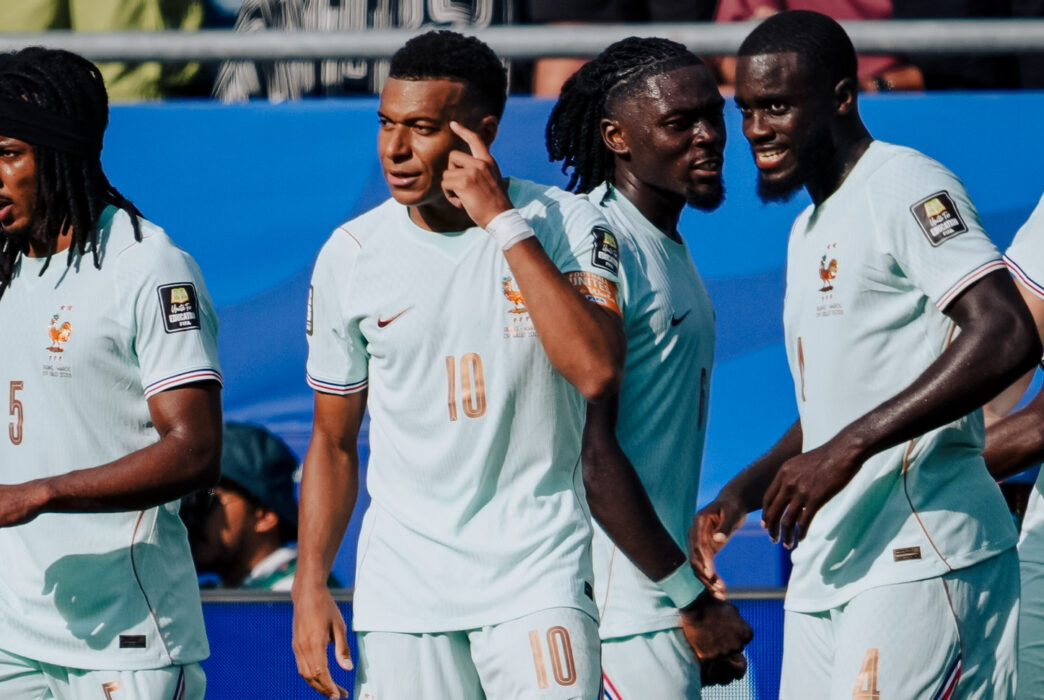 Mbappé decide, França bate Marrocos novamente e aguarda adversário na semifinal