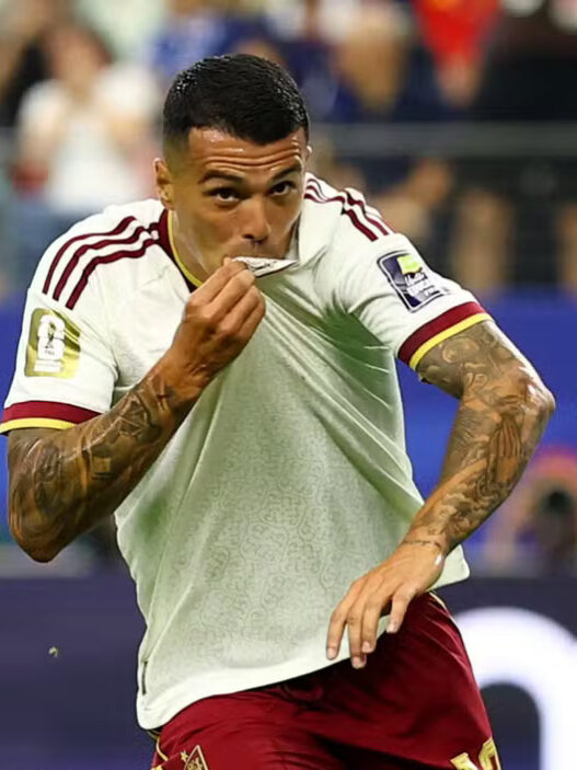Decisivo pela Espanha, Pedro Porro fala em sonho realizado após vitória diante da França