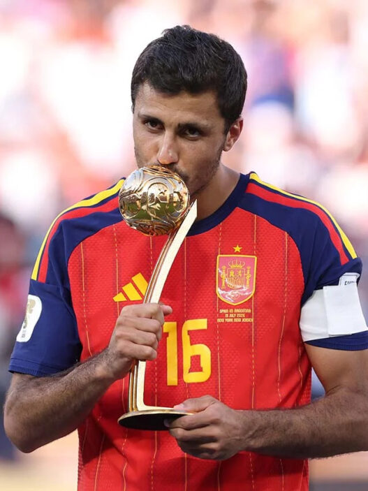 Real Madrid busca acordo por Rodri, afirma site