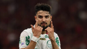 Palmeiras recusa proposta por Flaco López; veja valores