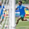 Romário afirma que Vini Jr deveria ter chamado responsabilidade e também critica Endrick