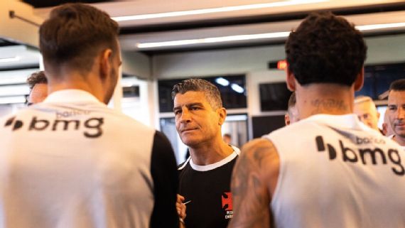 Novo técnico do Vasco afirma que prioridade é o Brasileirão