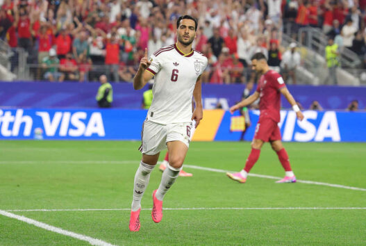Merino decide, Espanha bate Portugal e segue na Copa do Mundo