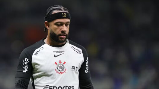 Corinthians opta por não renovar vínculo com Memphis Depay