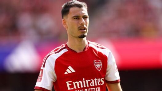 Arsenal quer vender Martinelli e busca alternativas