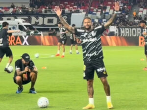 Neymar responde dirigente do Remo em rede social: "Vagabundeando"
