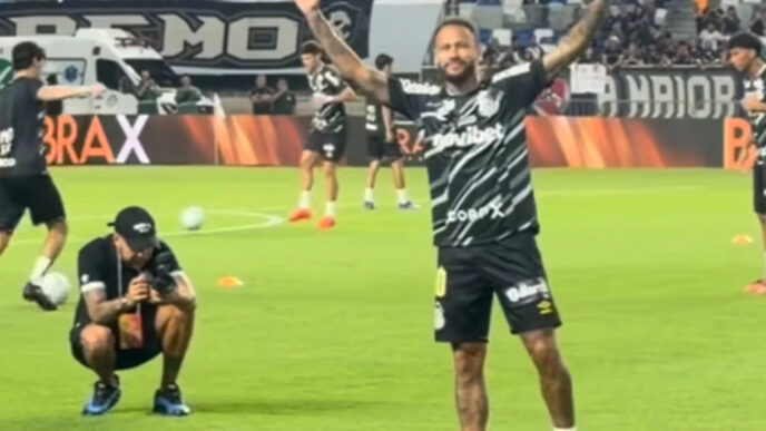 Neymar responde dirigente do Remo em rede social: "Vagabundeando"