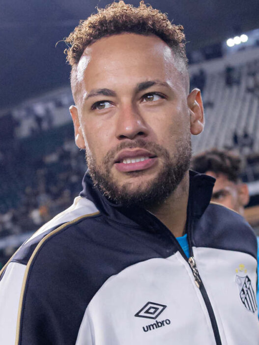 Neymar esteve no Real Madrid, mas não houve acerto, relembra empresário