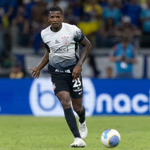 Zagueiro Cacá atinge meta e Corinthians é obrigado pagar R$ 11 milhões